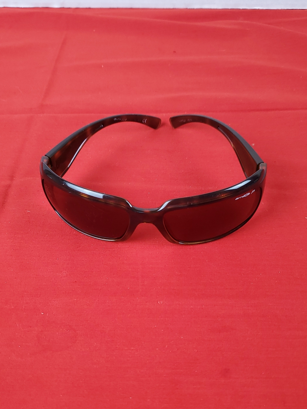 Women's Wrap Sunglasses - Dark Brown